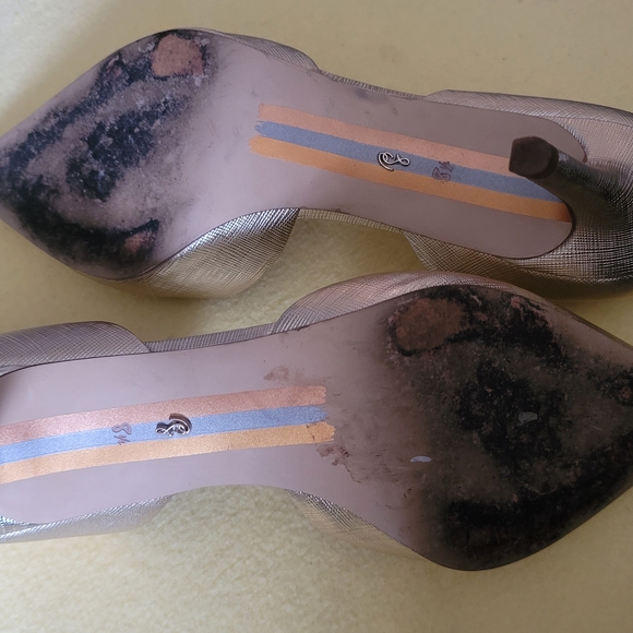 Sam Edelman Gold Heels - Picture 8 of 8